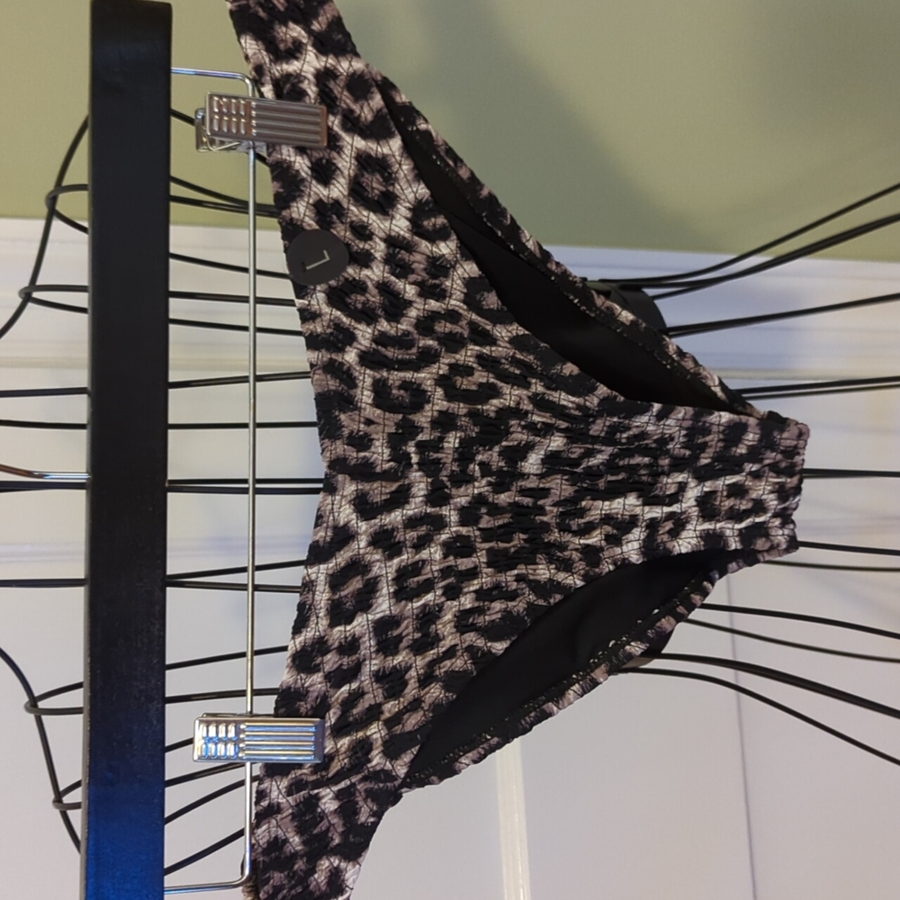 Nwt bikini bottom
